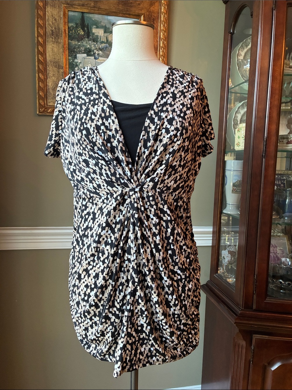 Motherhood Knot-Front Maternity Tunic Size Medium